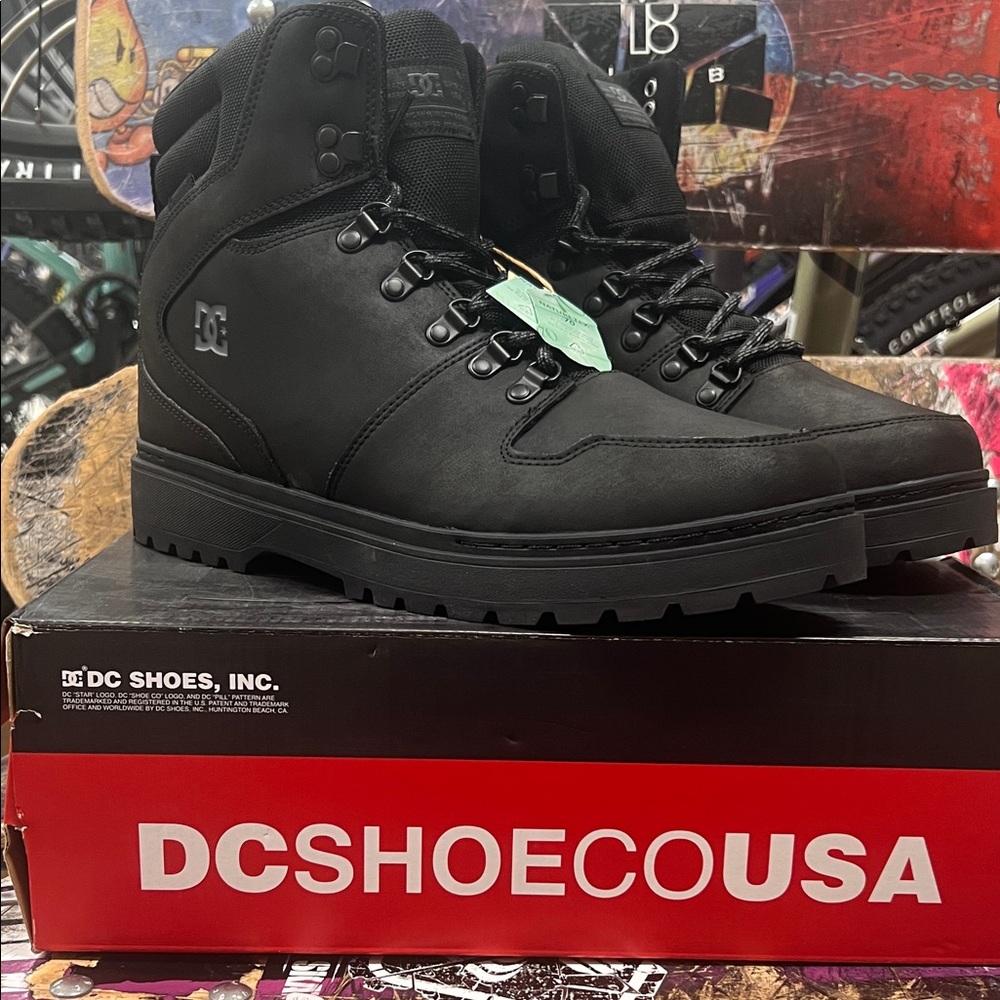 DC Peary TR Men's Rugged Black Boots, size 13